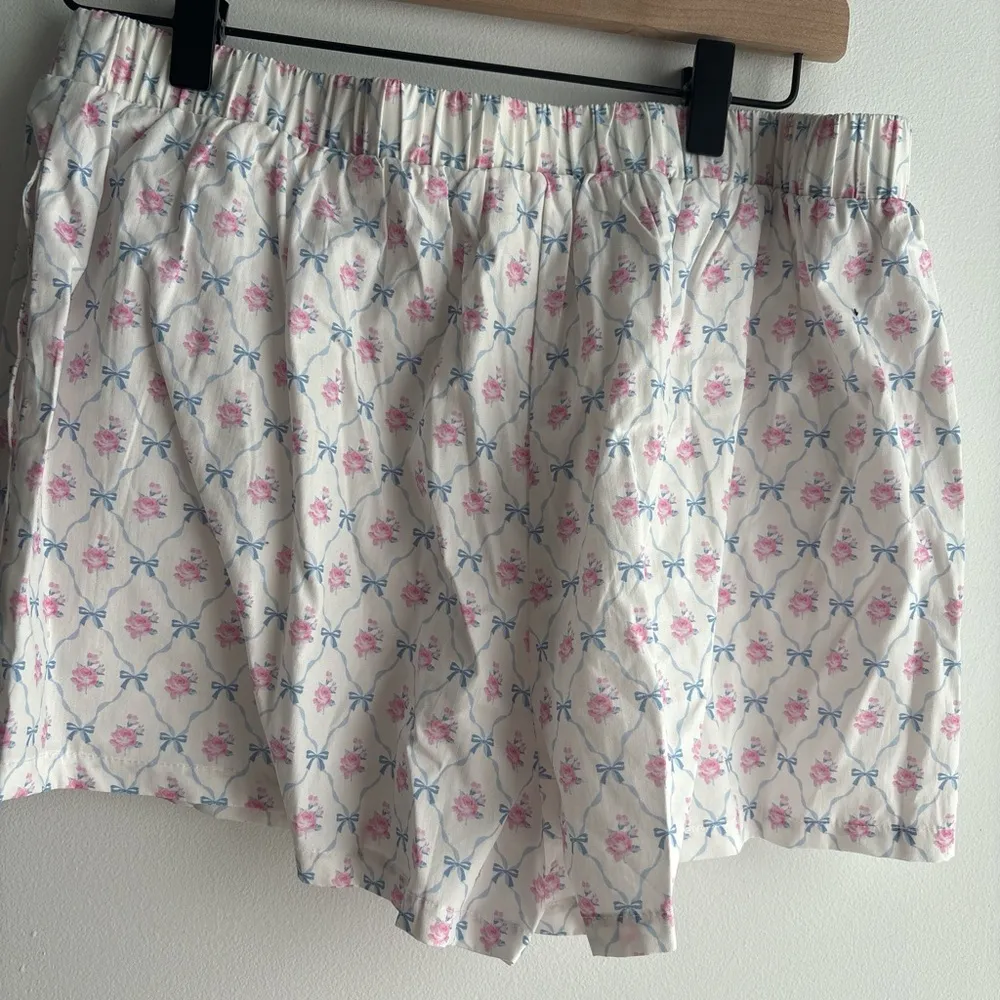 Peach Love California Pink Floral and Blue Bows Shorts - Image 3