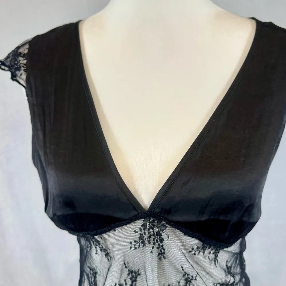 Brit the Label black satin and lace sexy top size medium NWT - Image 3