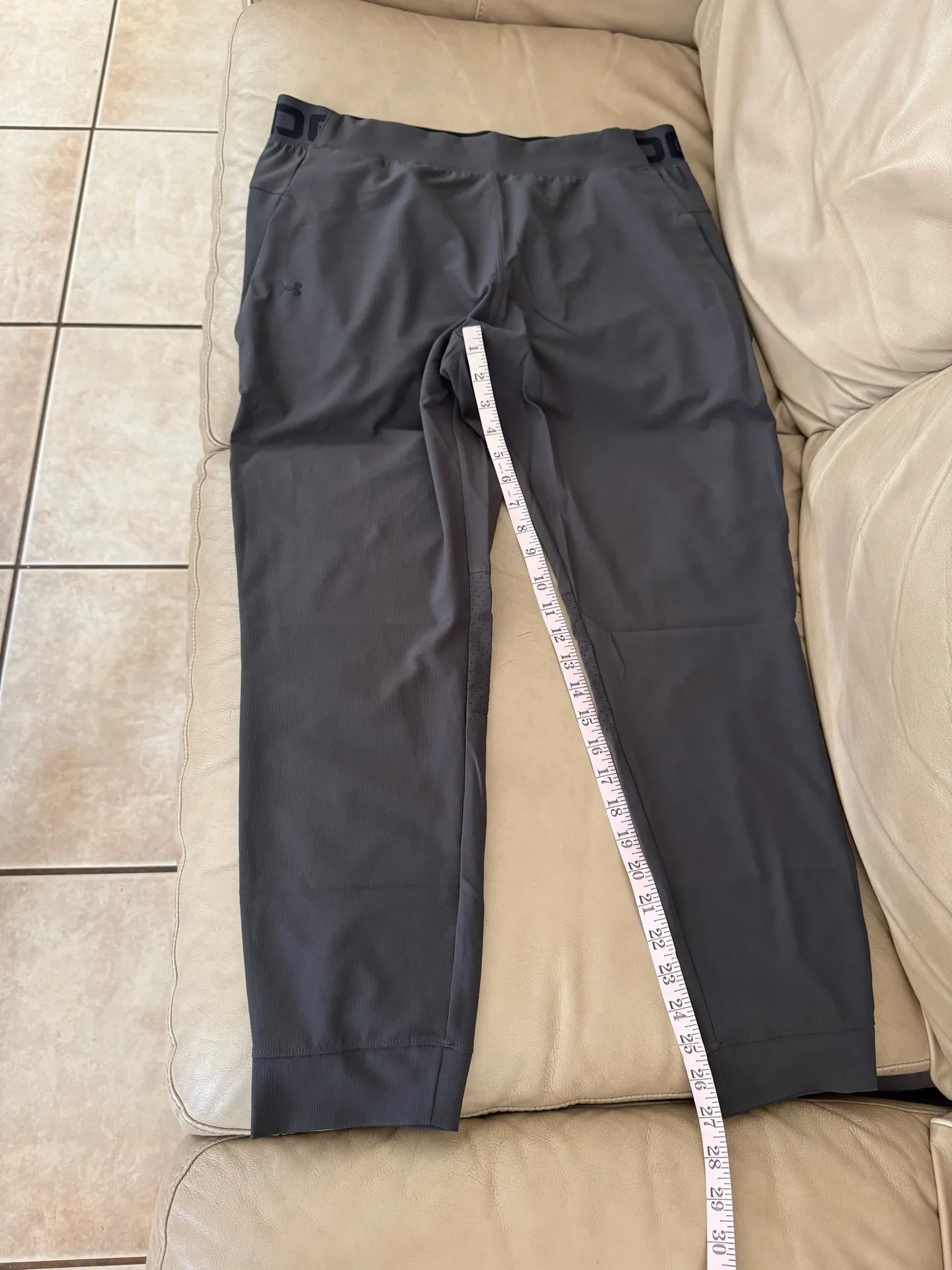 Under Armour Women's UA Vanish Woven Pants Ultra Light. Size L. MSRP $60  - Image 8