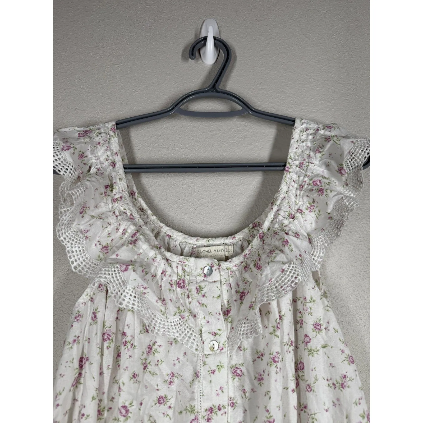 Rachel Ashwell Shabby Chic Ruffle Nightgown Womens Sz L Cottagecore Prairie - Image 3