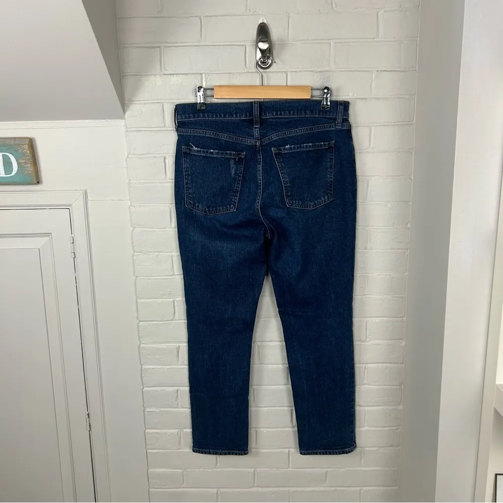 Old Navy Mid Rise Boyfriend Straight Ripped Distressed Jeans Size 6 - Image 9