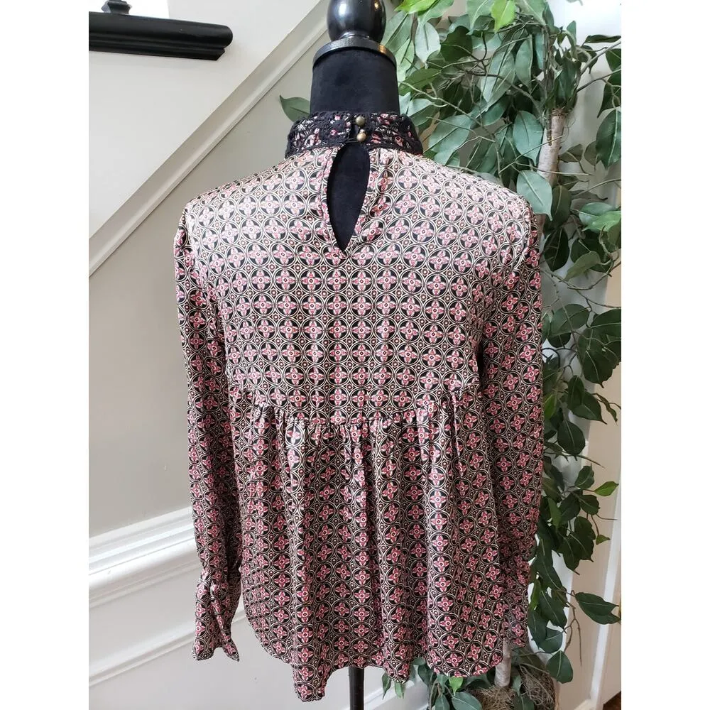 Taylor & Sage Top Blouse Womens Size Small Black Geo Print Long Sleeve Mock Neck - Image 4