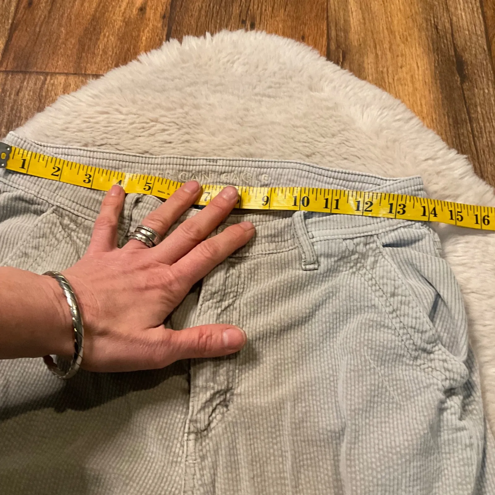 American Eagle Super High Rise Baggy Wide Leg Size 6 Corduroy Cargo Pants - Image 5