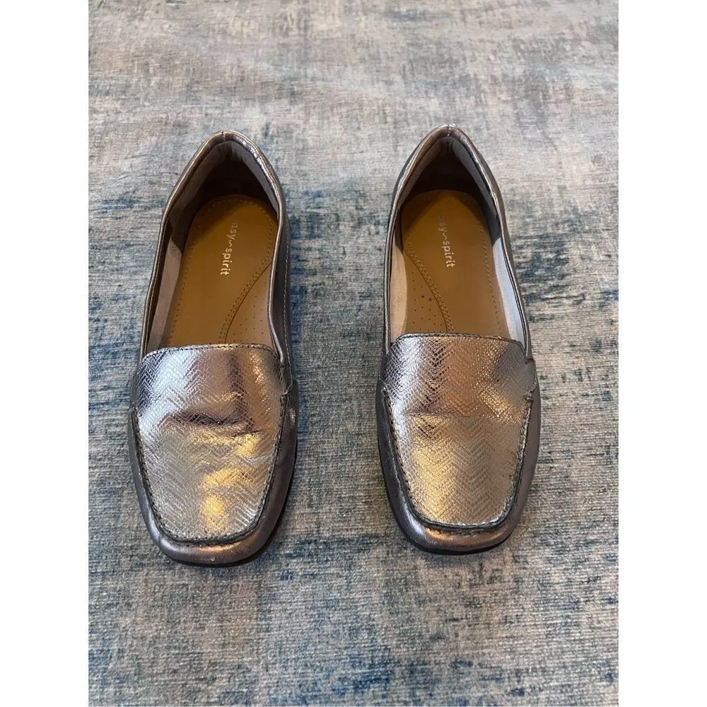 Easy Spirit Silver Abide Leather Casual Flat Loafer Size 6.5WW - Image 2