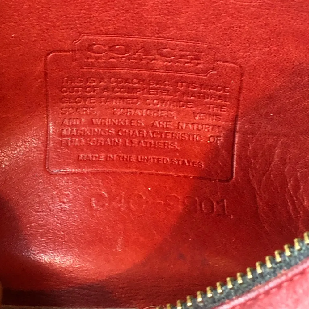 VINTAGE COACH CHESTER Red Glove-Tanned Leather Round Crossbody Bag 9901 RARE - Image 14