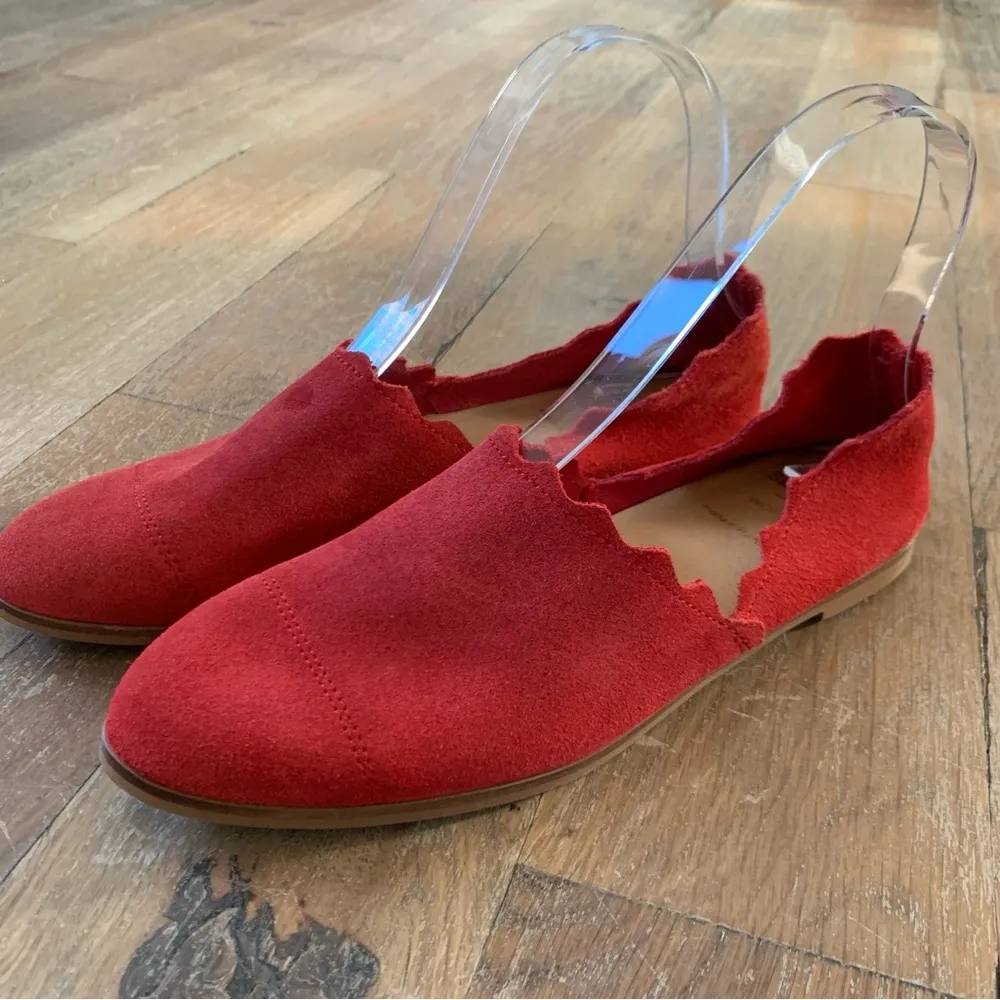 Seaside Red Suede Made in Portugal Scalloped Slip On Flat Shoes Size US … - Image 2