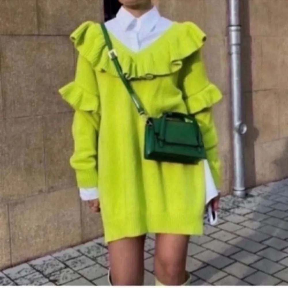 Zara Green Ruffled Long-sleeve Oversized Tunic Sweater(Size M-L) - Image 4