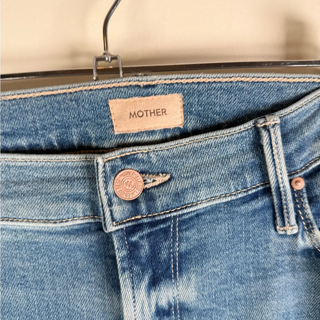 MOTHER Rise Sizzler Ankle Fray Jeans in Riding the Cliffside Wash Blue Size 34 - Image 5