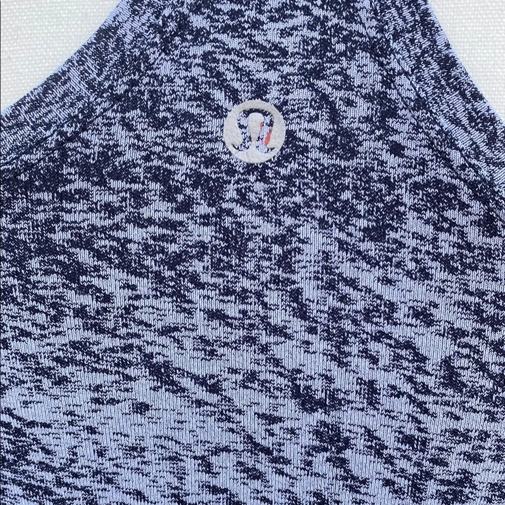 EUC Woman’s Lululemon Jacquard Gray/Black Fitted Sleeveless Racerback Tank Top - Image 5