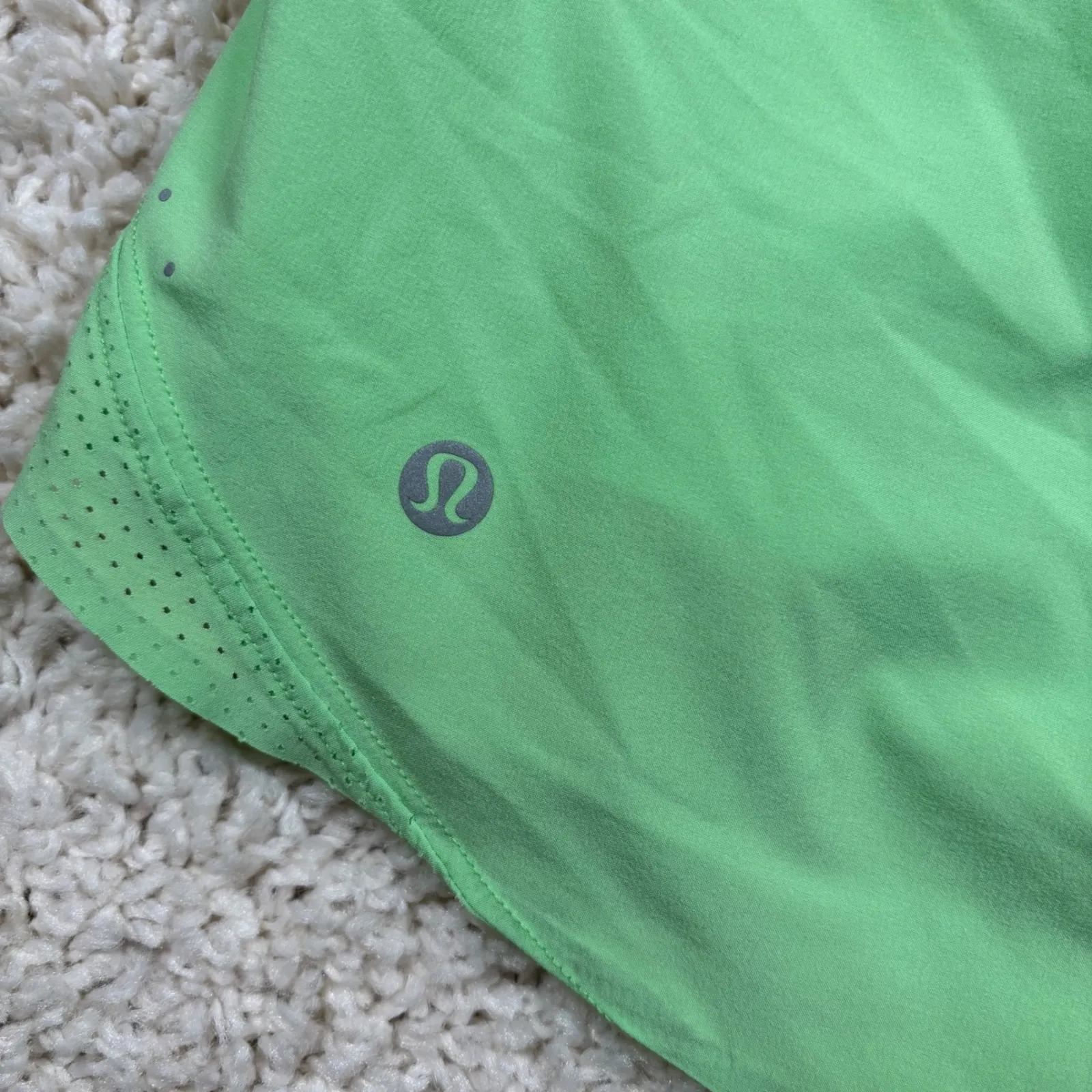 Lululemon Speed Up High Rise Short 25 Light Green Athletic Workout - Image 9