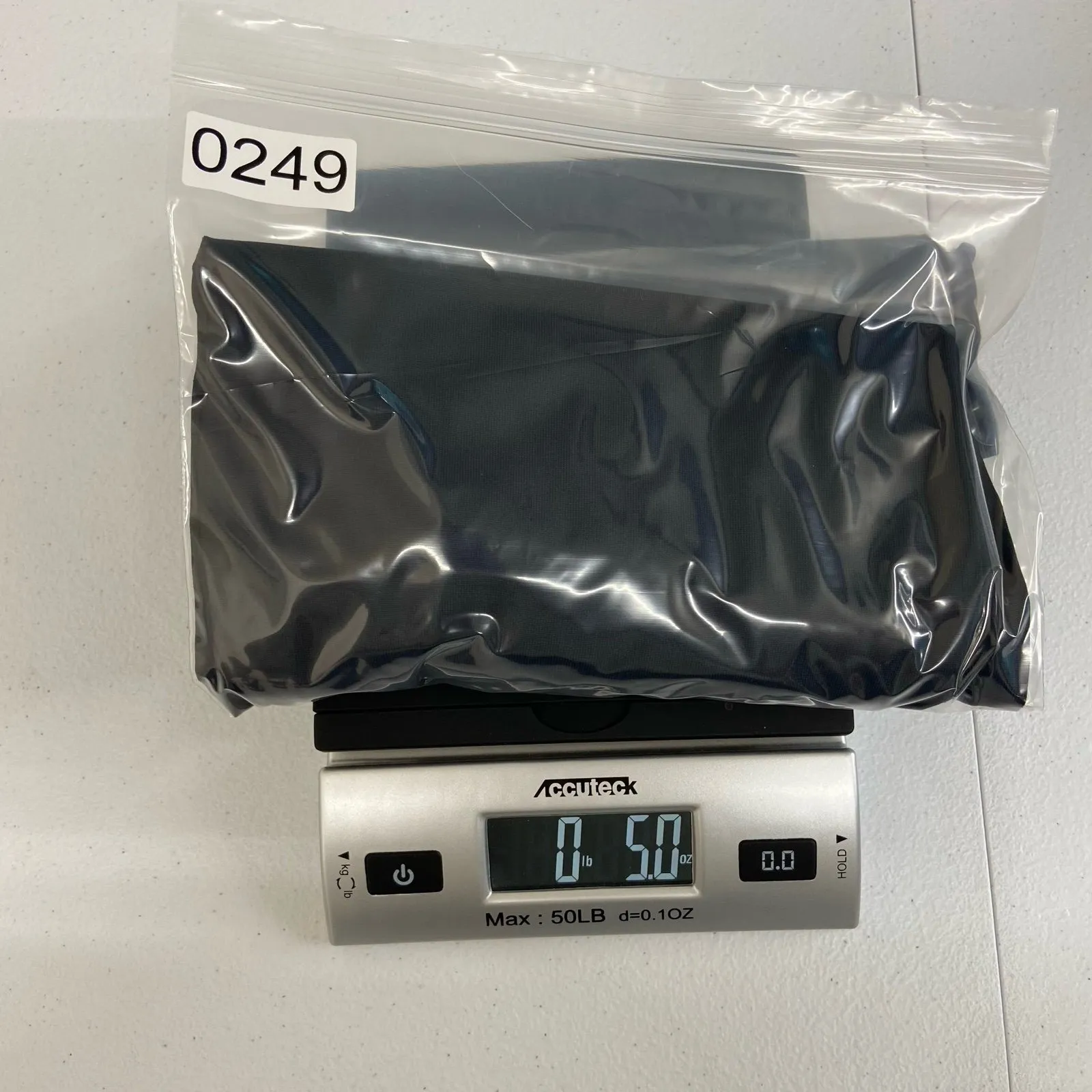 Calvin Klein adult black seamed active stretch athletic short sleeve shirt large - Image 6