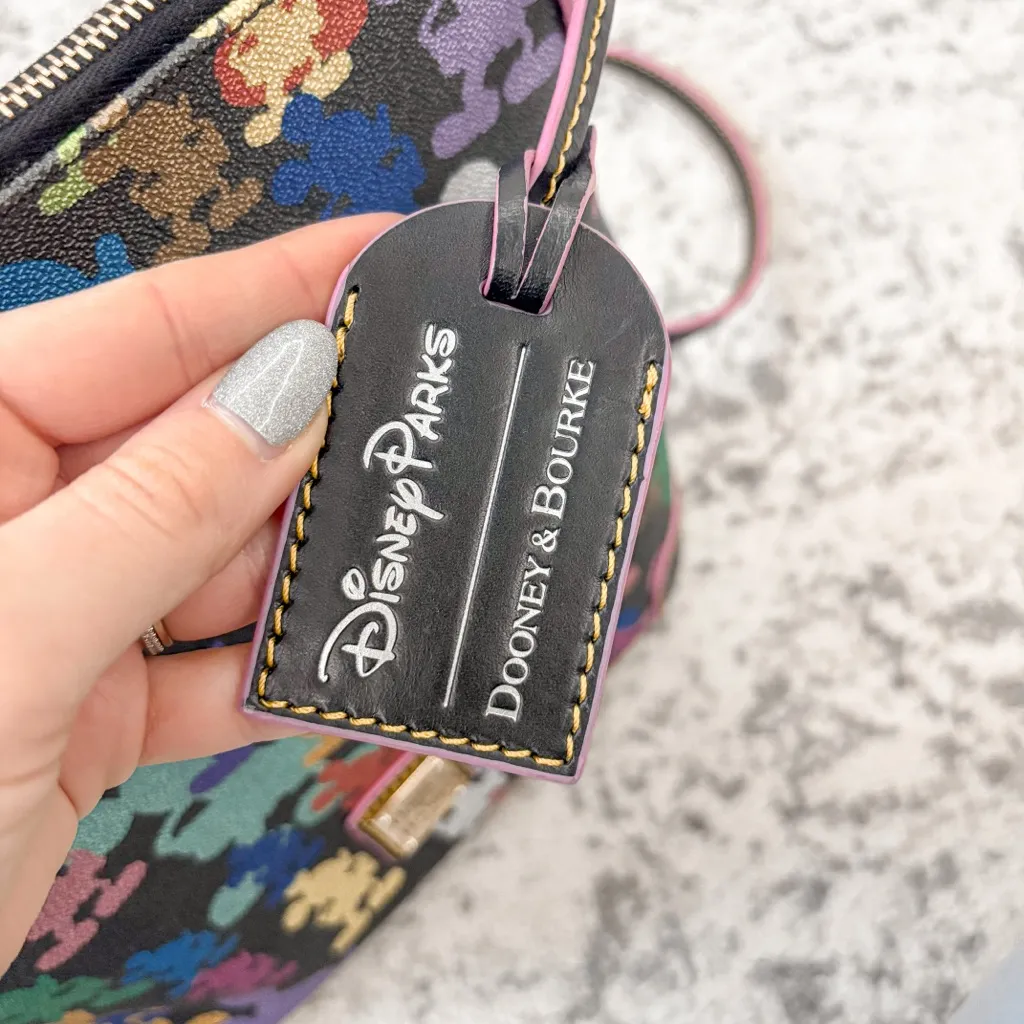 Disney Dooney & Bourke Mickey Mouse Letter Carrier Bag 10th Anniversary - Image 9