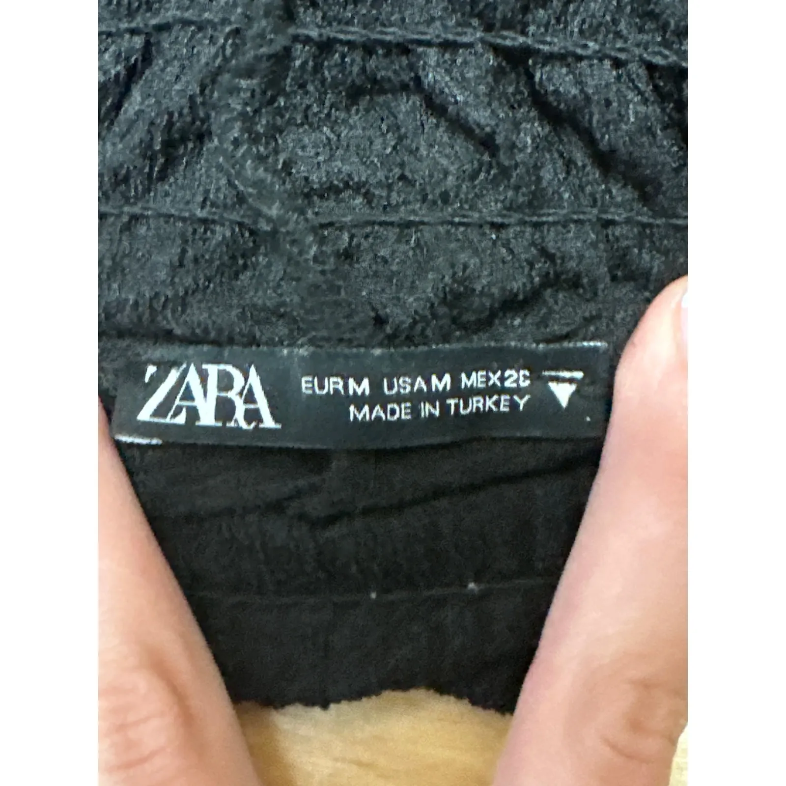 Zara Black Rib Knit Ruffle Mock Neck Half Sleeve Mini Shift Sweater Dress Size M - Image 3