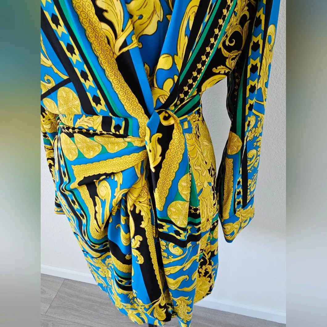Intempo Long Sleeve Wrap Dress in Blue Yellow Green Print Size Medium - Image 3