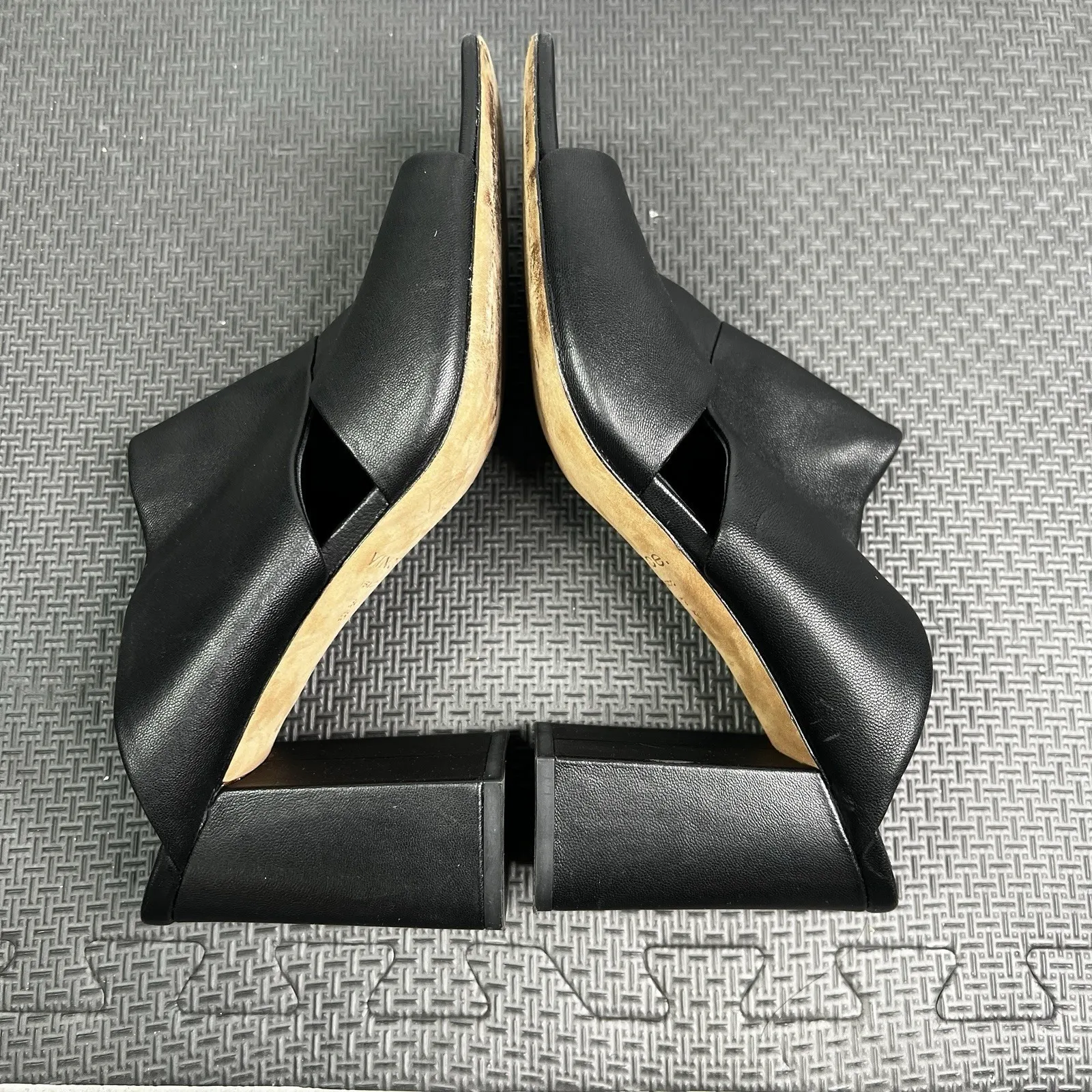 Vince Nelda Cutout Leather Black Open Toe Block Heel Mules Sz 12 M Slide Sandal - Image 6