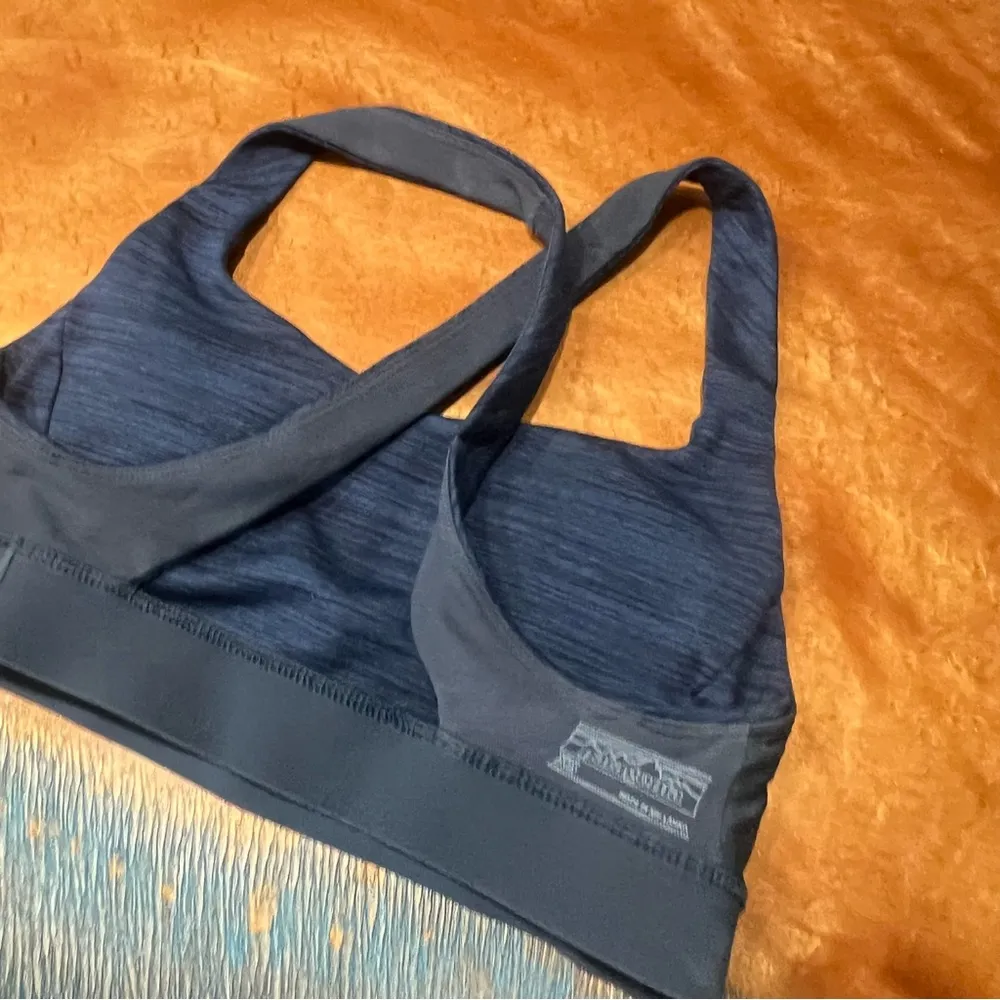 Patagonia Switchback Blue Gray Padded Sports Bra cross straps XS - Image 7