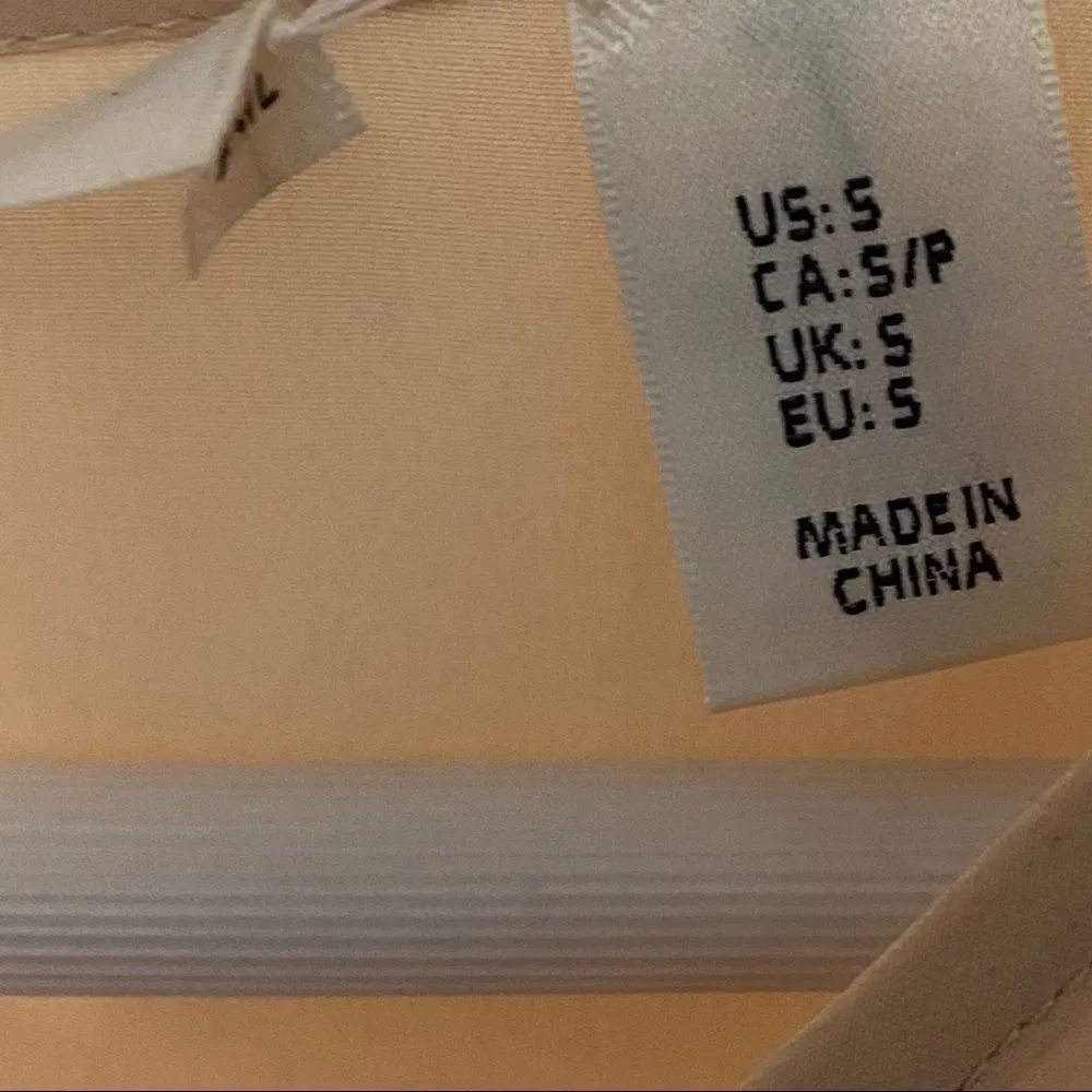 Max Studio 100% silk blush pink small blouse - Image 5