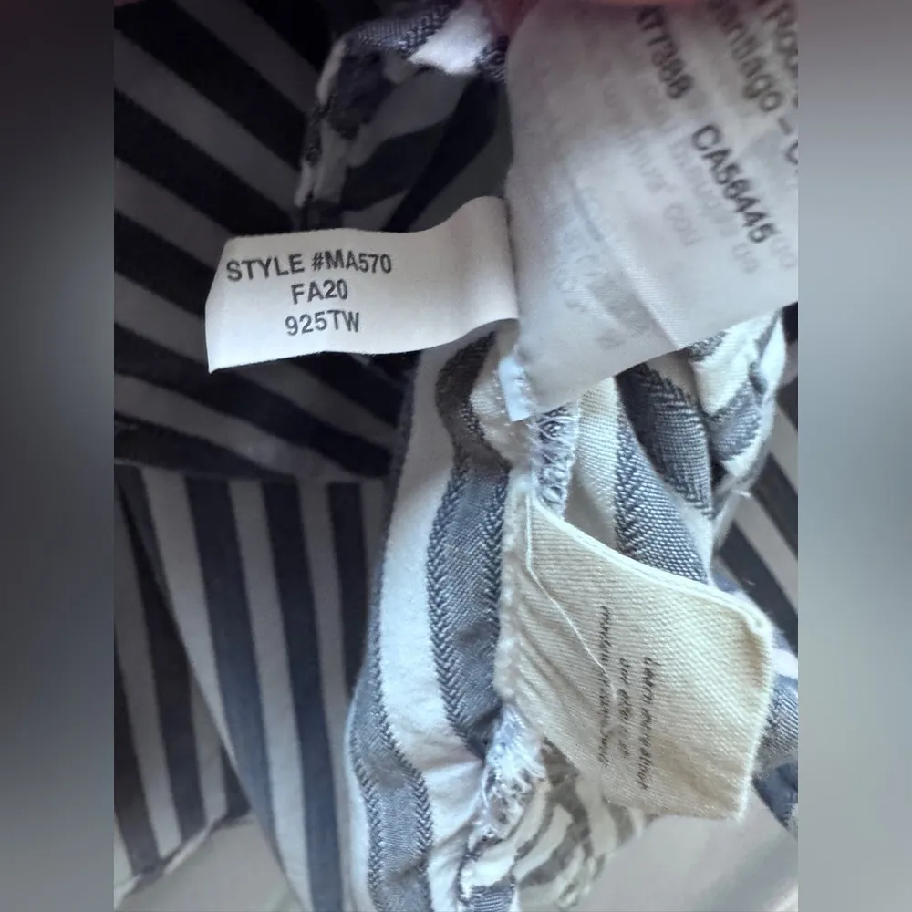 Madewell Mira Women’s striped boxy button down top. Blue & white stripes, Small - Image 9