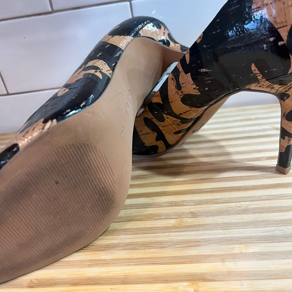 G.I.L.I. Camo Cork Georgette Heels Size 8 Black - Image 5