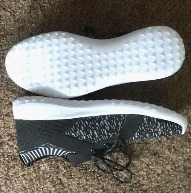 Black & White Sneakers Size 8 - Image 2