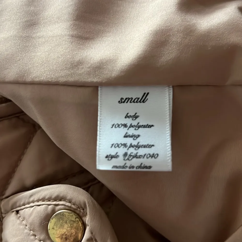 Beige Sleeveless Puffer Vest Tan - Image 5