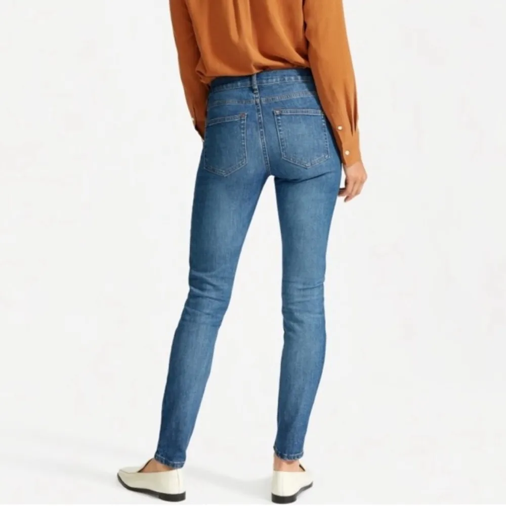 Everlane Ankle Jeans Size 25 Low Rise Medium Blue Wash - Image 2