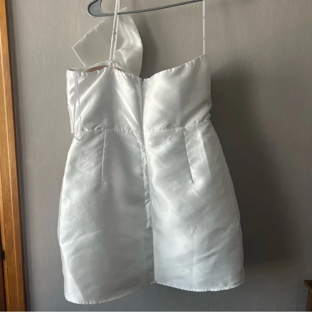 Lulus White Utterly Pretty White Bow One-Shoulder Mini Dress with Pockets SZ XL - Image 7