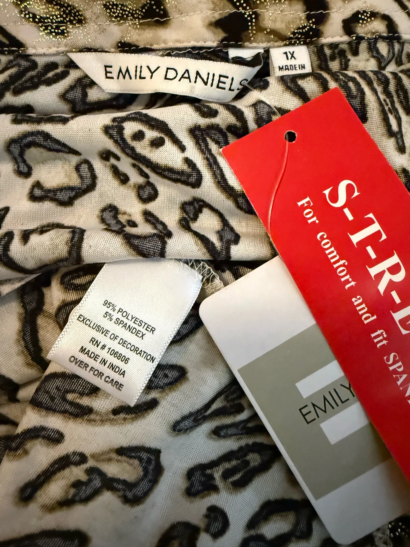 Metallic Leopard Print Button Up shirt size 1X - Image 10