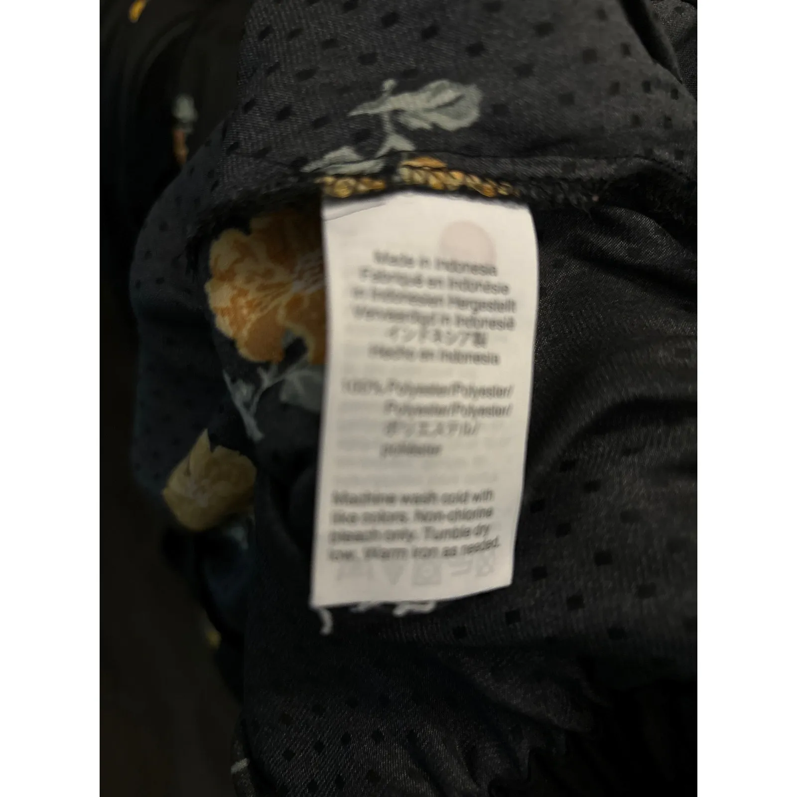 Madewell Bubble-Sleeve Wrap Top in Floating Florets M Black/Multicolor V-Neck - Image 8