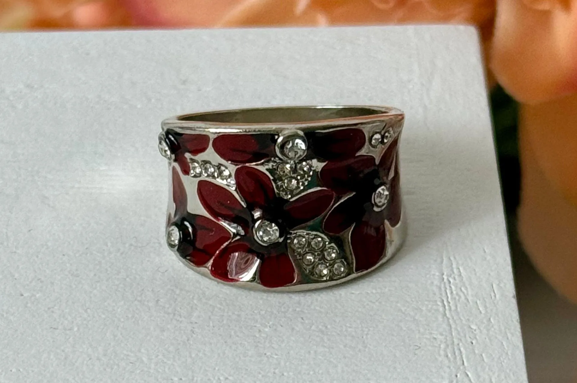 Burgundy Floral Ring, Size 9 Red - Image 3