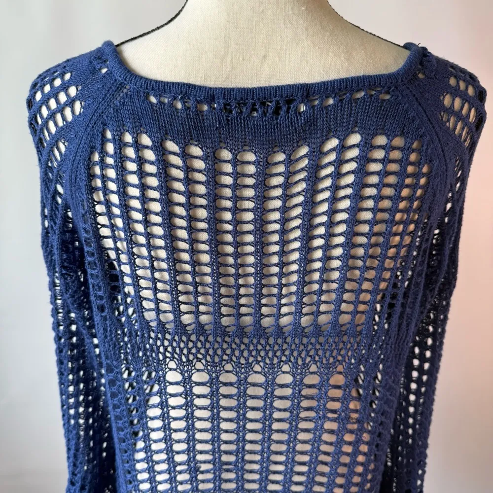 Simply Noelle Blue Crochet Swim Coverup with‎ V-Neck size small Cottagecore - Image 11