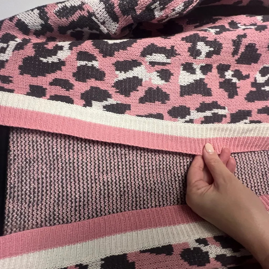 Umgee Pink and White Cardigan Sweater with Leopard Print Art Teacher Cozy - Image 3