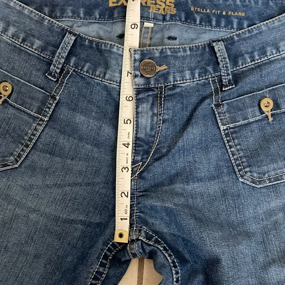 EXPRESS Stella Fit & Flare Low Rise Flare Jeans - Image 10