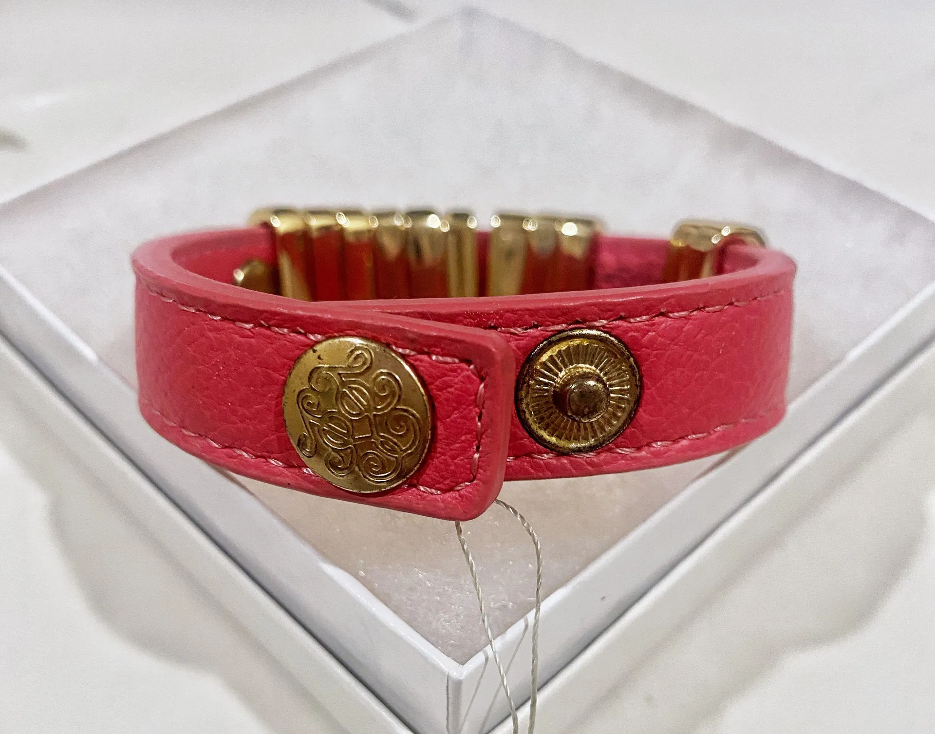 Jessica Simpson Pink Leather Bracelet - Image 4