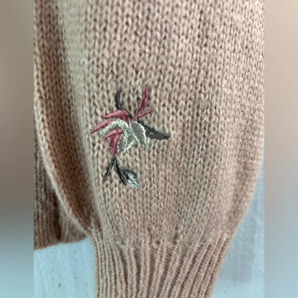 A Love Story M Feminine Floral Embroidered Knit Cardigan Sweater Pink Size M - Image 4