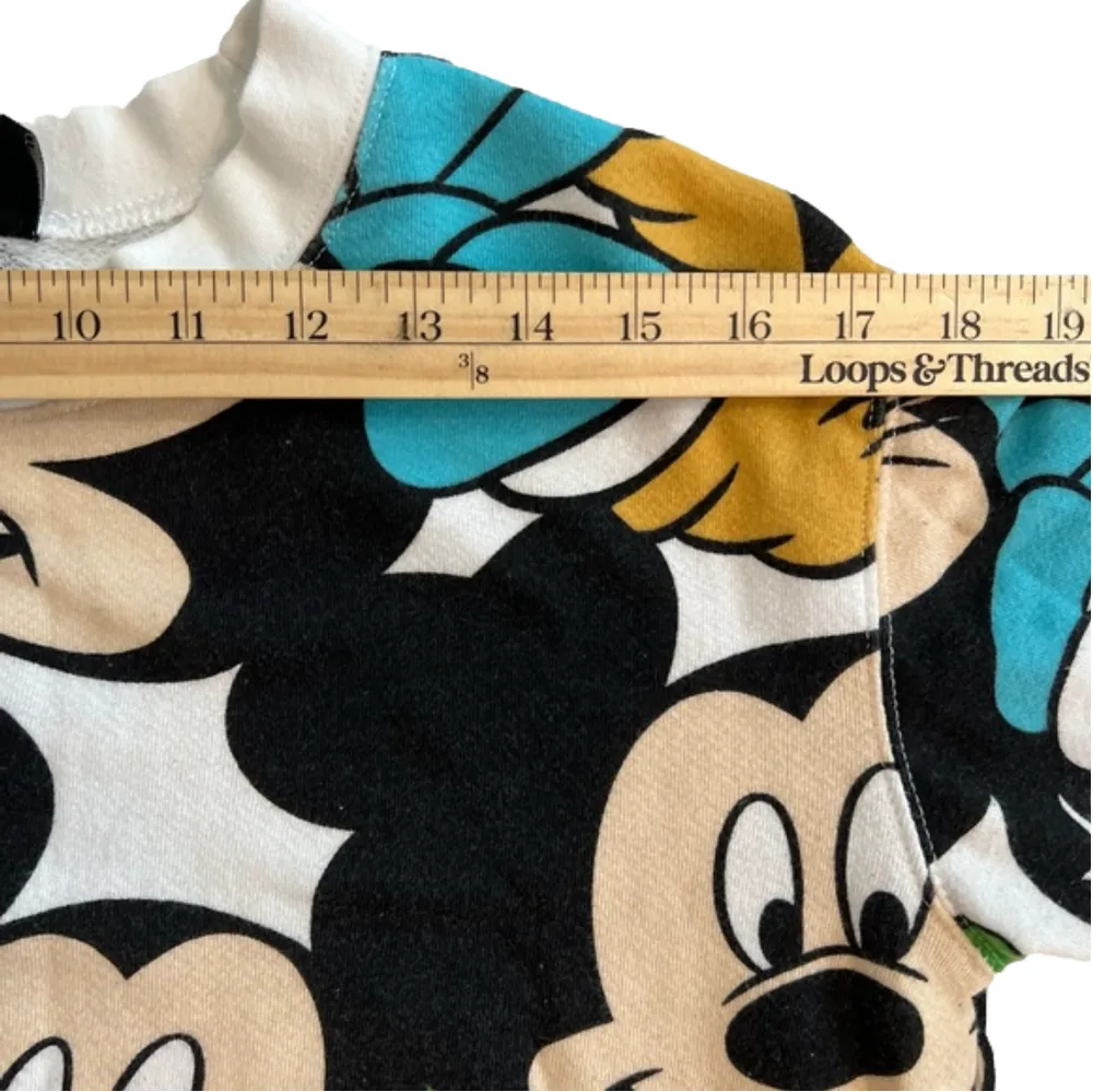 Disney characters sweatshirt Mickey Donald Goofy Size S EUC - Image 7