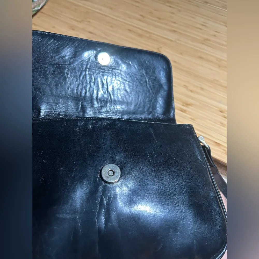 Vintage Bally Black Leather Crossbody Bag - Image 15