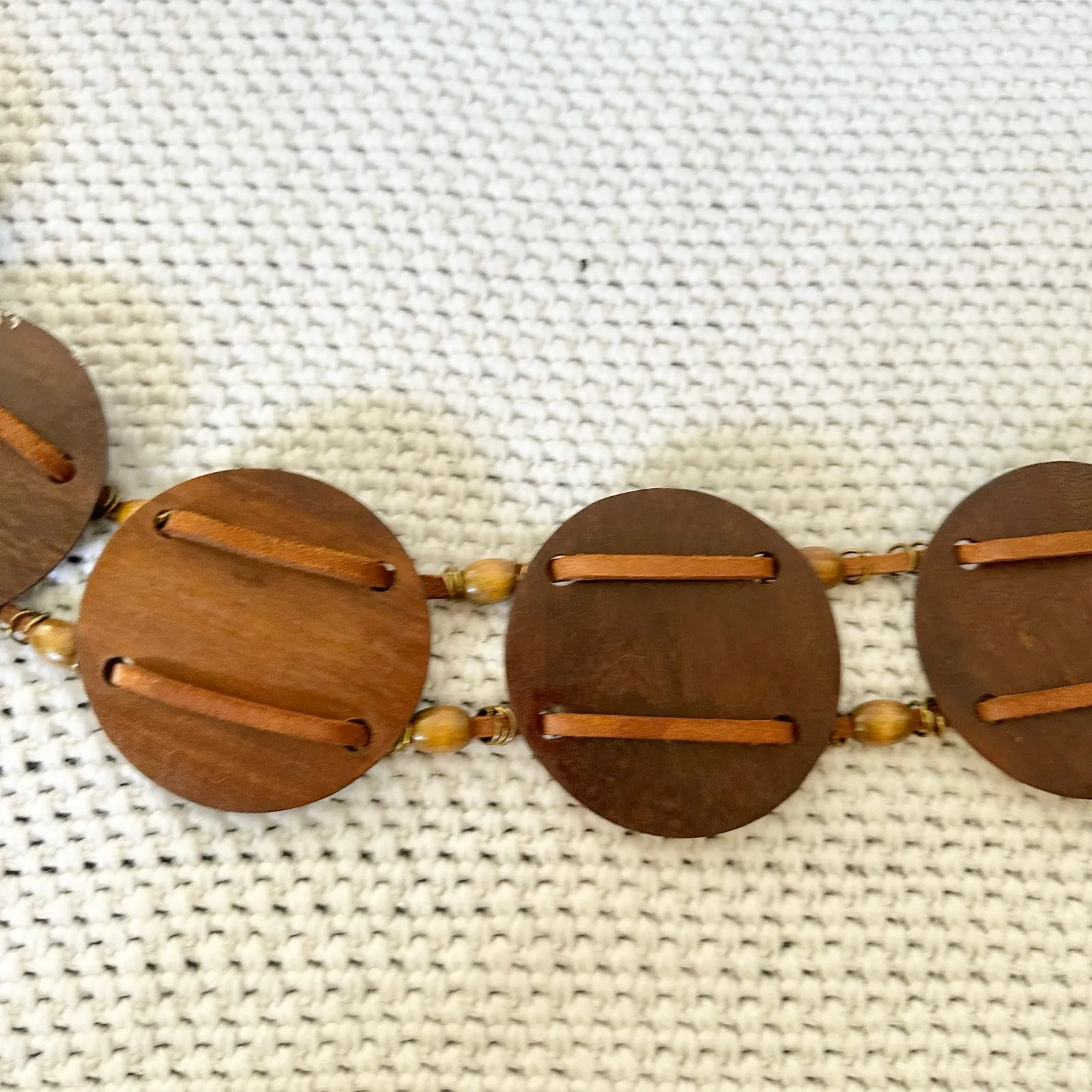 Vintage Unmarked Leather Double Strap Wooden Carved Medallion Disc Waist Belt OS Brown - Image 11