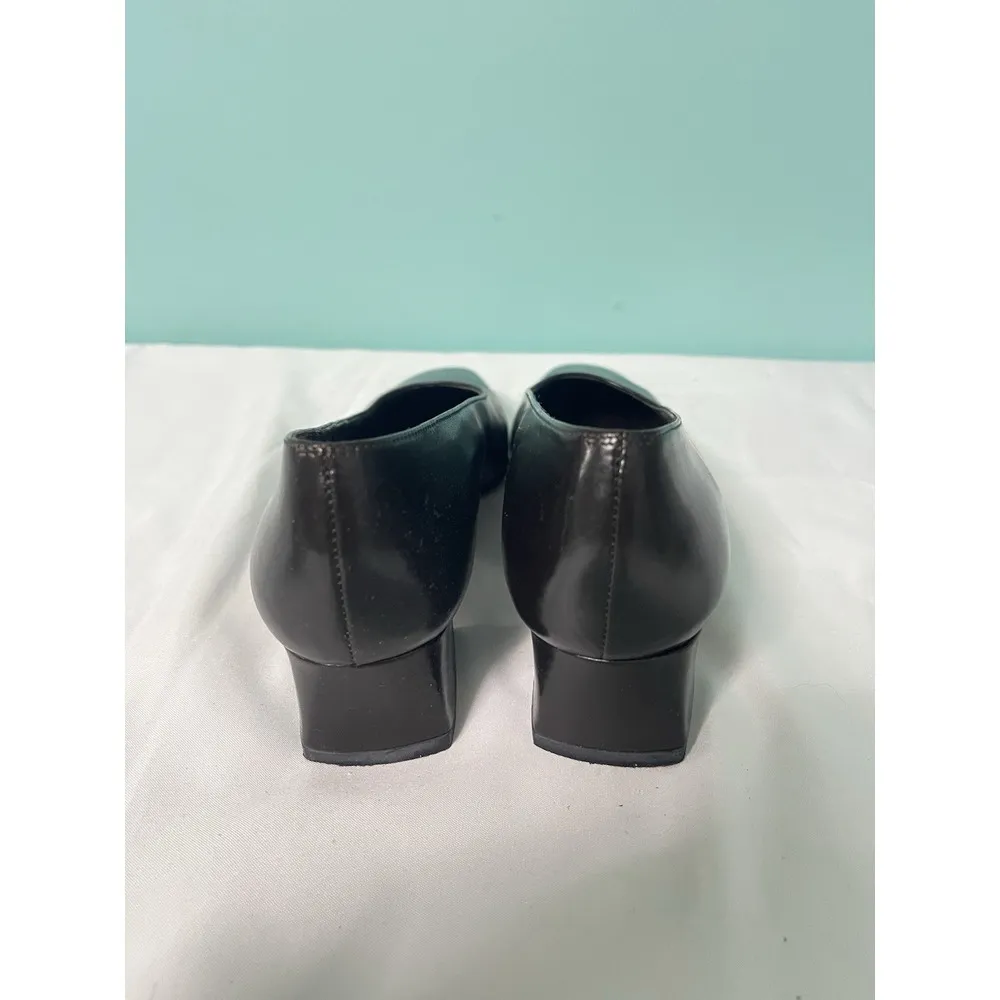 Vaneli Women's Brown Leather Flats Shoes Front Bow Size 7.5 N S - Image 3