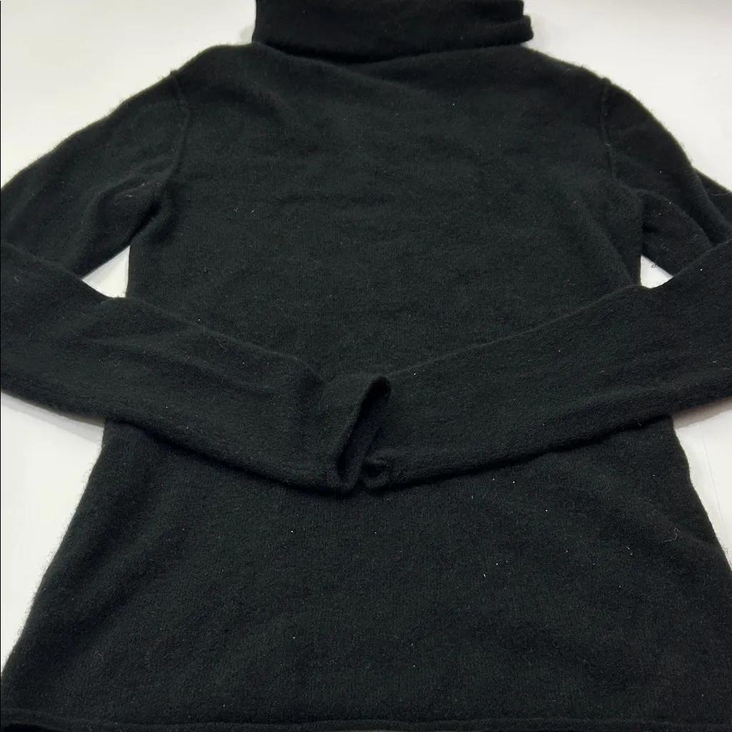 Black Turtleneck Top old Navy Cashiers - Image 8