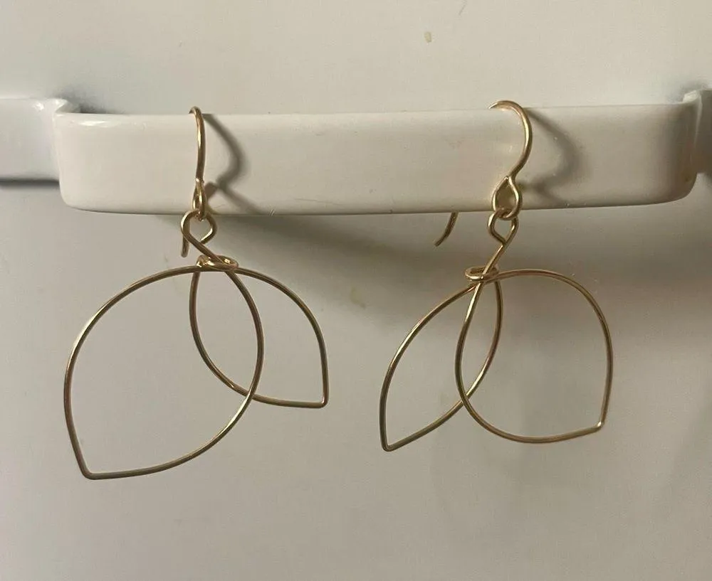Wendy Mink leaf hook earrings - Image 4