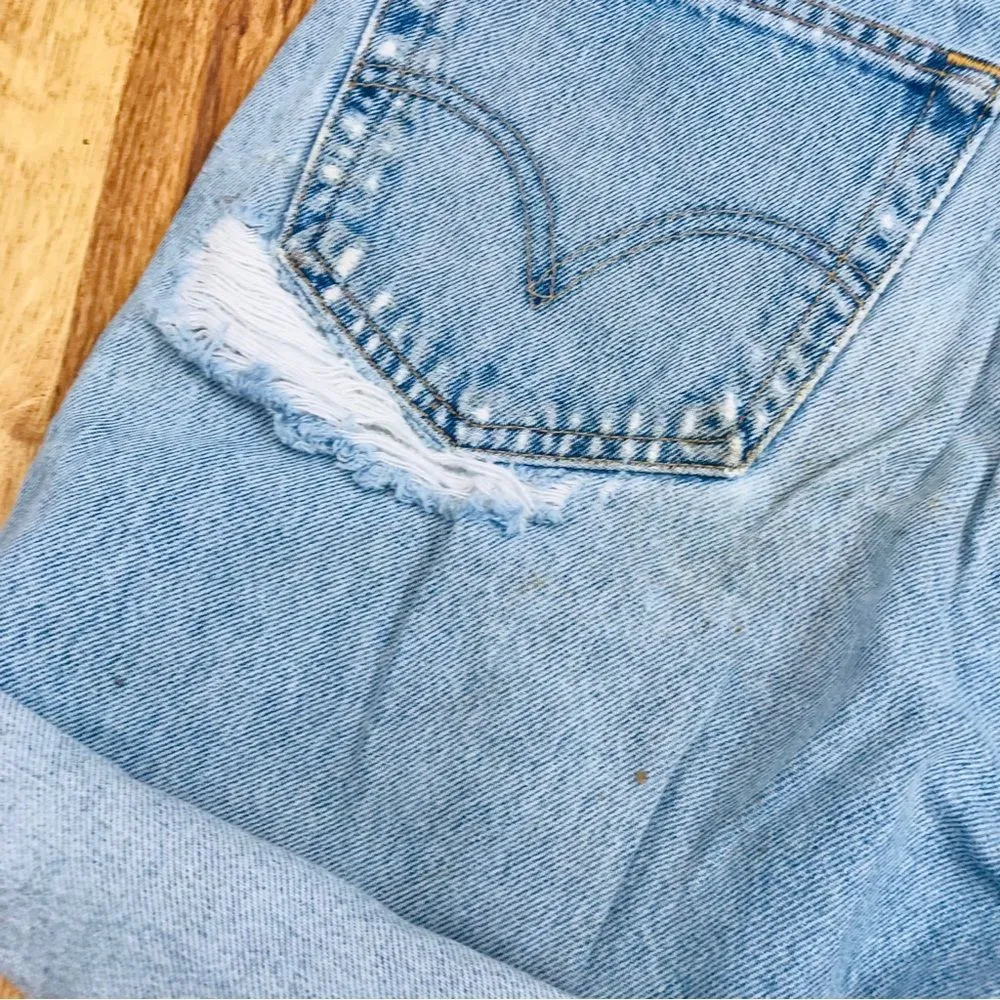 LEVIS Vintage Distressed Destroyed 505 Bermuda Jean Shorts 90s High Rise Size 33 - Image 10