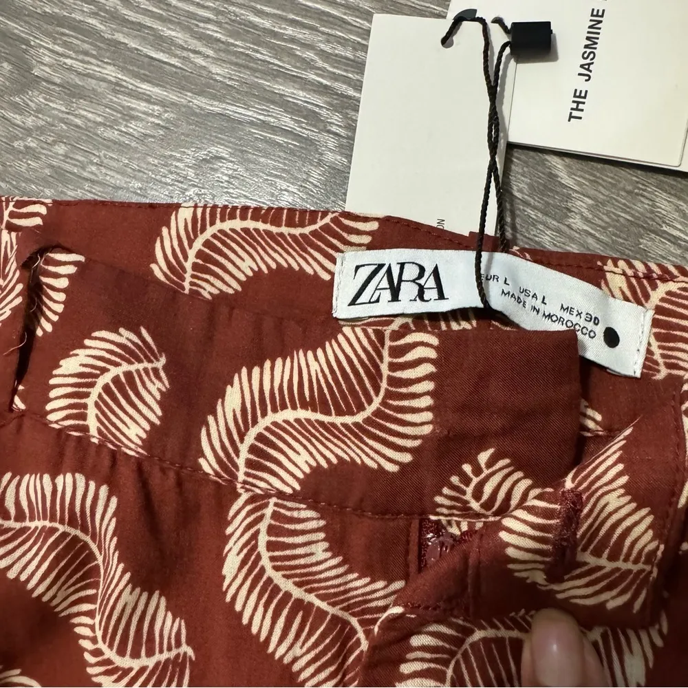 Zara Women The Jasmine Bohemian Pant High Rise Wide Leg Size L MISSING BUTTON - Image 10