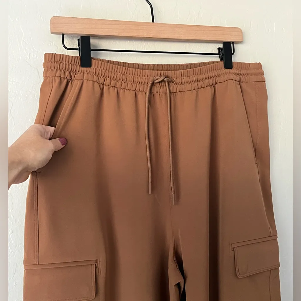 Athleta promenade high rise wide leg cargo pants medium tall NWOT - Image 10