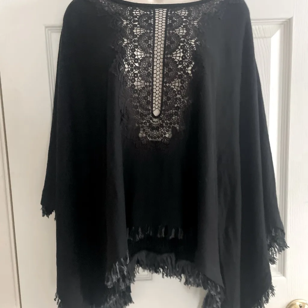 Ella Moss Black Poncho with Fringe - Image 3