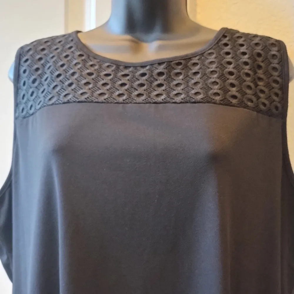 Liz Claiborne Career Women Blouse Size XL Black Stretch Sleeveless Top - Image 2