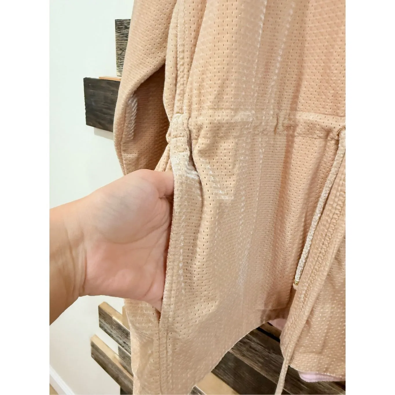 St John Sport women sweatshirt top full zip pockets beige/tan size XL - Image 8