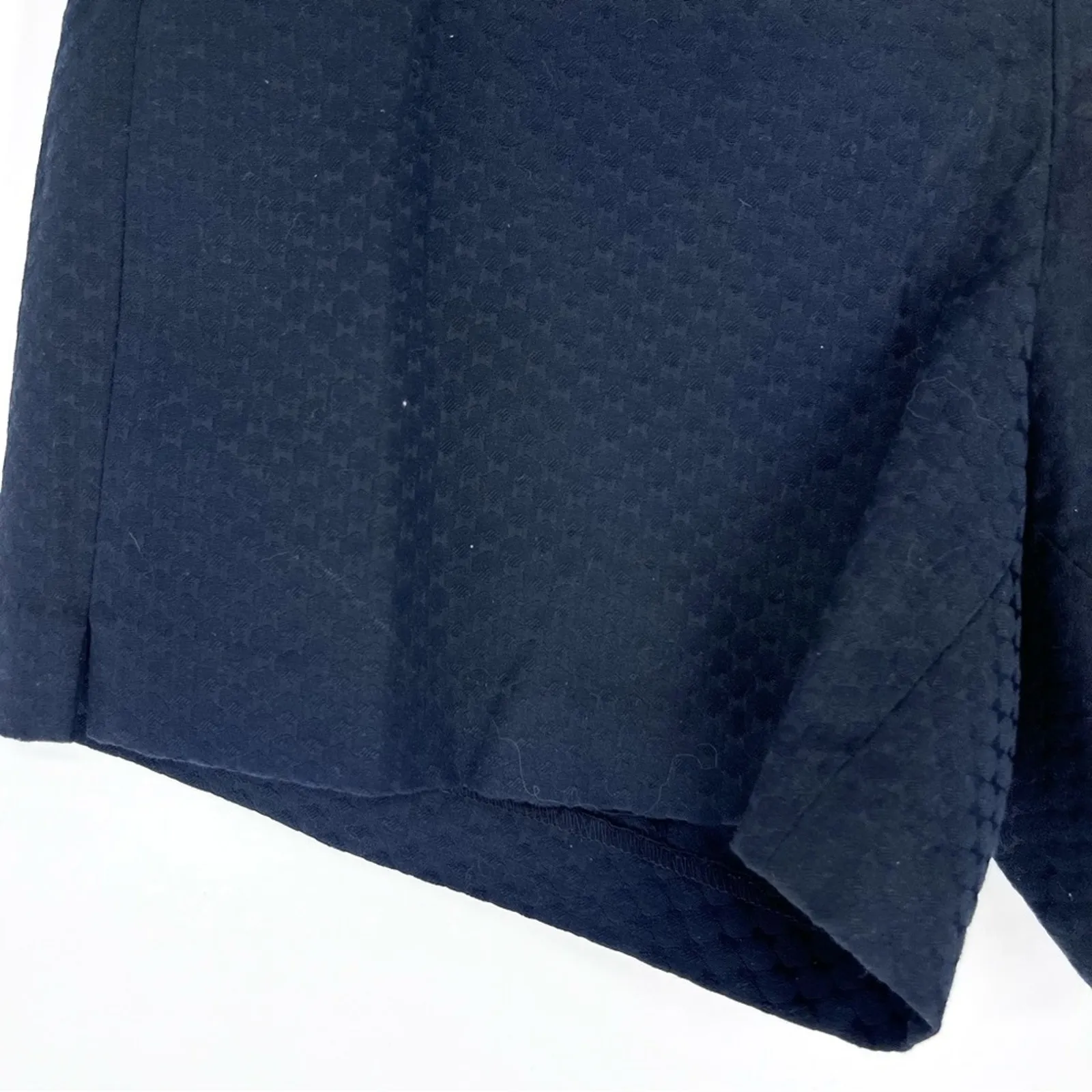 Ecru Navy Shorts Subtle Texture and Sheen Side Zip Size 8 - Image 2