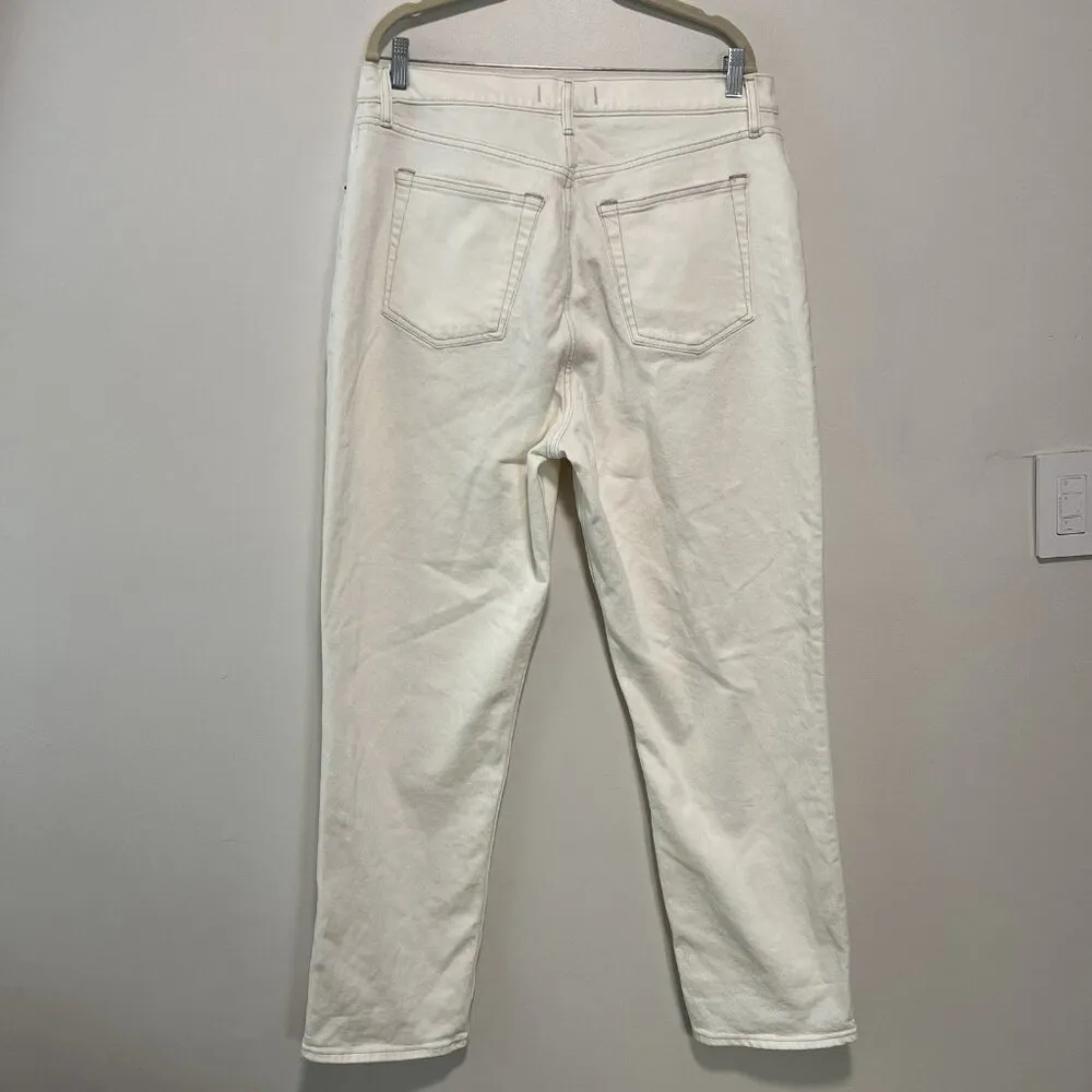 Abercrombie & Fitch NWT The 90s Straight‎ Leg Ultra High Rise Curve Love Jeans - Image 3