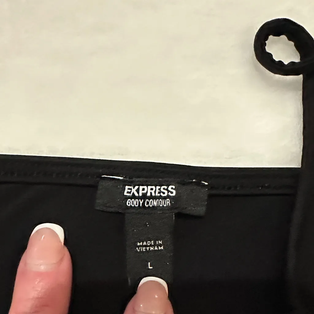 Express “Body Contour”Classic Black Camisole - Image 7